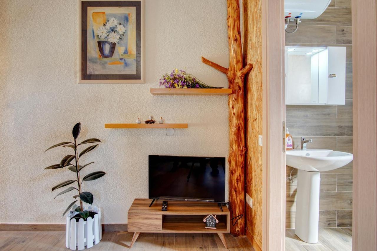 Villa Terezina Wood House Kanakádes Esterno foto